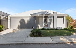136 Strinesdale Boulevard, Aveley, WA 6069