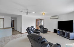 6 Seabrae Street, Steiglitz, Qld 4207