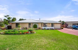 7 Shallow Close, Waikiki, WA 6169