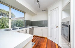 4/9 Leatherwood Way, Huntingdale, WA 6110