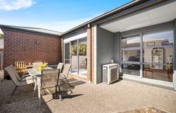 2/6 Koala Court, Whittington, Vic 3219