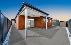 11 Flame Road, Kalkallo, Vic 3064