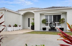 25 Island Parade, Banksia Beach, Qld 4507