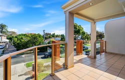 10 Parkside Crescent, Seaholme, Vic 3018