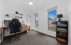 10 Coalstoun Crossing, Waterford, Qld 4133