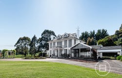 1-3 Halleur Road, Harkaway, Vic 3806