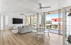152/33 Lakefront Crescent, Varsity Lakes, Qld 4227