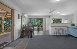 33 Montezuma Drive, Burleigh Waters, Qld 4220