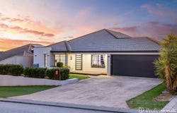 4 Bordeaux Link, Landsdale, WA 6065