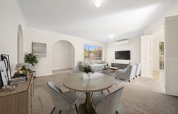 17 Thornhill Crescent, Dunlop, ACT 2615