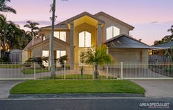 9 Bangalow Drive, Steiglitz, Qld 4207