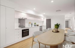 37 Barham Way, Spring Mountain, Qld 4300