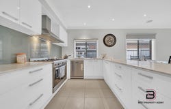 17 Arlington Avenue, Pakenham, Vic 3810