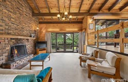 8 Lower View Road, Montrose, Vic 3765