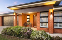 30 Turramia Crescent, Gobbagombalin, NSW 2650