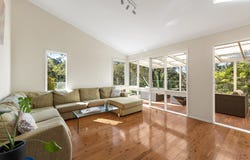 24 Paul Close, Hornsby Heights, NSW 2077