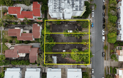11-17 Hunter Avenue, Labrador, Qld 4215