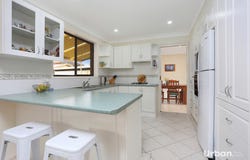 4 Starlight Place, St Clair, NSW 2759