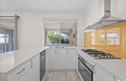 2 Peavey Road, Whitby, WA 6123