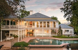 207 Dewar Terrace, Corinda, Qld 4075