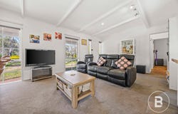 5 Fairview Drive, Clunes, Vic 3370