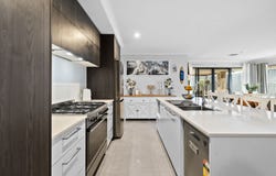 10 Pappinbarra Road, Lakelands, WA 6180