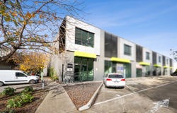 10/34 Wirraway Drive, Port Melbourne, Vic 3207