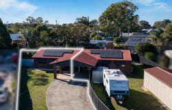1/5 Grove Crescent, Beachmere, Qld 4510