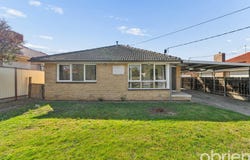 62 Stradbroke Drive, St Albans, Vic 3021