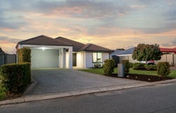 2 Poseidon Road, Byford, WA 6122