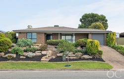 35 Quinvale Road, Hallett Cove, SA 5158