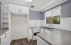 30 Hall Parade, Hazelbrook, NSW 2779