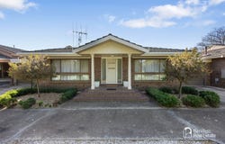 2/21 Steane Street, Kennington, Vic 3550