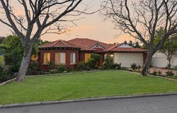 14 Macrae Road, Applecross, WA 6153