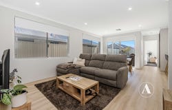 13 Palmerston Loop, Hilbert, WA 6112