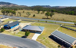 5 Parkes Drive, Tenterfield, NSW 2372