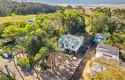 8 Evans Lane, Moore Park Beach, Qld 4670