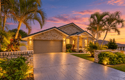 5 Parklane Place, Highland Park, Qld 4211
