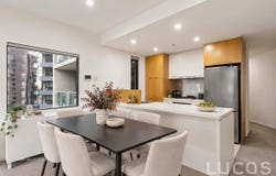 1006/5 Caravel Lane, Docklands, Vic 3008