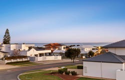 2 Randell Crescent, Ocean Reef, WA 6027