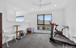 26 Sewells Circuit, Spring Mountain, Qld 4300
