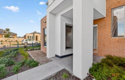 21 Elkhom Way, Wallan, Vic 3756