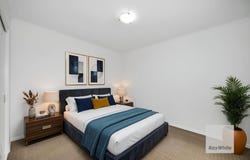 2/16 Lily Drive, Sydenham, Vic 3037