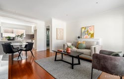 1/3 Inglisby Road, Mont Albert, Vic 3127