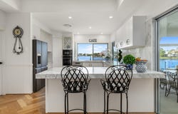 2 Pipers Point, Helensvale, Qld 4212