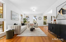 954 High Street Road, Glen Waverley, Vic 3150
