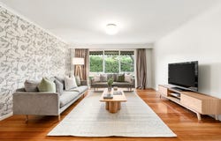 2/52 Stirling Road, Croydon, Vic 3136