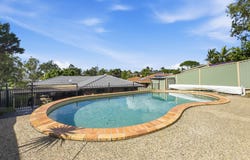8 PERTH SQUARE, Highland Park, Qld 4211
