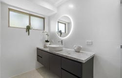 30/51 Olsen Avenue, Labrador, Qld 4215