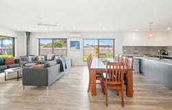 11 Thompson Road, Robe, SA 5276